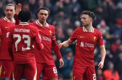 包含利物浦名将离队加盟多特蒙德，助力球队争冠的词条