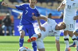 包含斯洛伐克队一鼓作气，成功晋级欧国联淘汰赛的词条